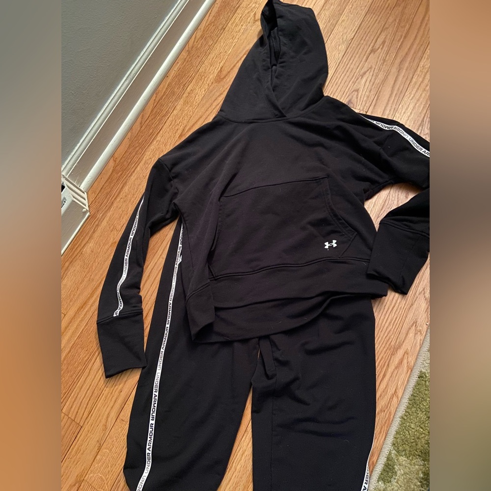 Under Armour joggers and hoodie set